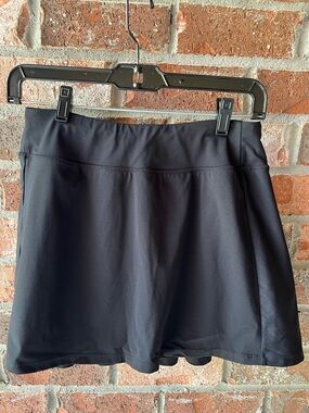 Stella Women’s Black Athletic Shorts size Medium